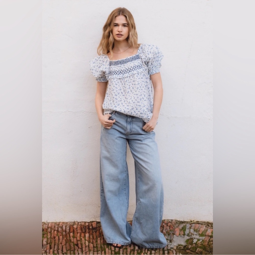 Floral Blue and White Women's Top